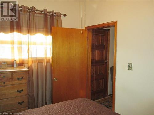 104 Mulberry Street, Hamilton, ON - Indoor Photo Showing Bedroom