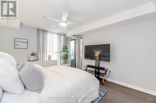 203 - 102 Bronte Road, Oakville, ON - Indoor Photo Showing Bedroom