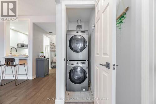 203 - 102 Bronte Road, Oakville, ON - Indoor Photo Showing Laundry Room