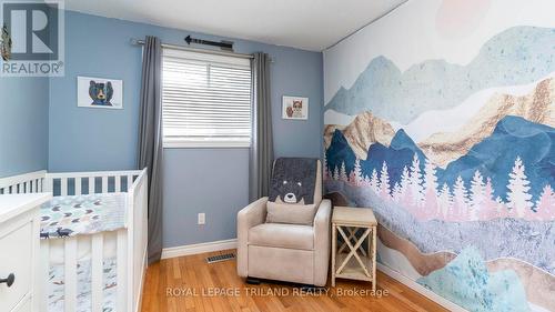 48 Locust Crescent, London, ON - Indoor Photo Showing Bedroom