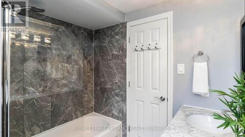 48 Locust Crescent, London, ON - Indoor Photo Showing Bathroom