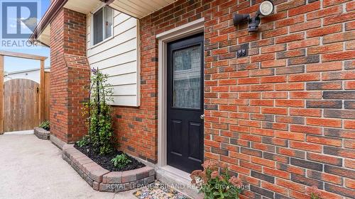 48 Locust Crescent, London, ON - Outdoor With Exterior