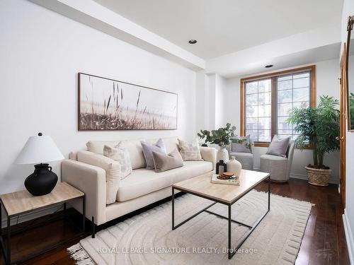 233 Torrens Ave, Toronto, ON - Indoor Photo Showing Living Room