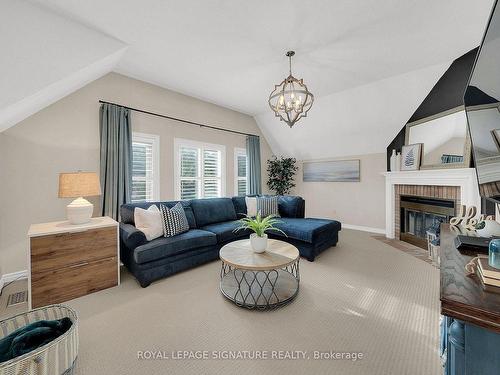 3637 St. Laurent Crt, Mississauga, ON - Indoor Photo Showing Living Room With Fireplace