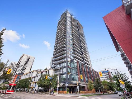 1304-225 Sackville St, Toronto, ON - Outdoor With Balcony With Facade