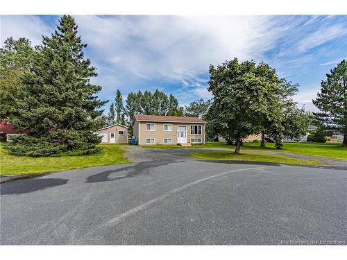 214 Maurice Cres, Beresford, NB 