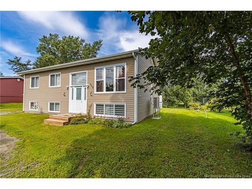 214 Maurice Cres, Beresford, NB 