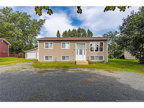 214 Maurice Cres, Beresford, NB 