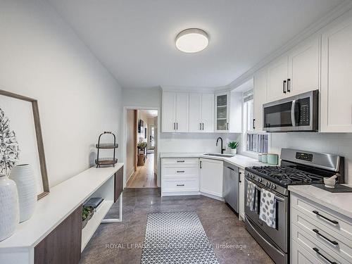 127 Benson Ave, Toronto, ON - Indoor Photo Showing Kitchen