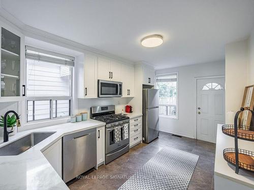 127 Benson Ave, Toronto, ON - Indoor Photo Showing Kitchen