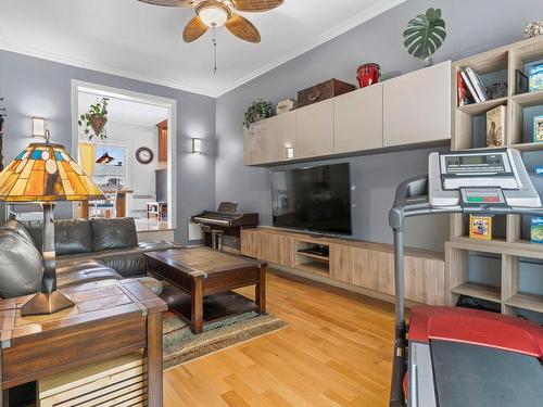 Salon - 230 Rue Louis-Berlinguet, Varennes, QC - Indoor Photo Showing Living Room