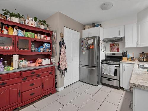 360 4Th Ave, Campbell River, BC - Indoor Photo Showing Kitchen