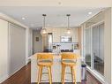 909-1090 Johnson St, Victoria, BC  - Indoor Photo Showing Kitchen 