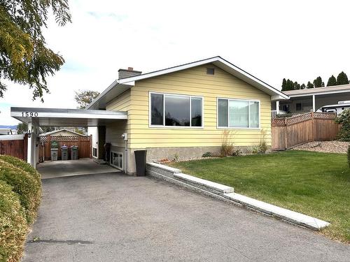 1590 Griffin Terrace, Kamloops, BC - Outdoor