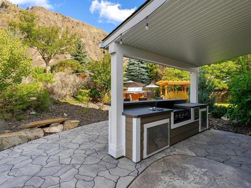 562 Trillium Crt, Kamloops, BC - Outdoor With Deck Patio Veranda