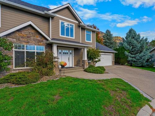 562 Trillium Crt, Kamloops, BC - Outdoor With Facade