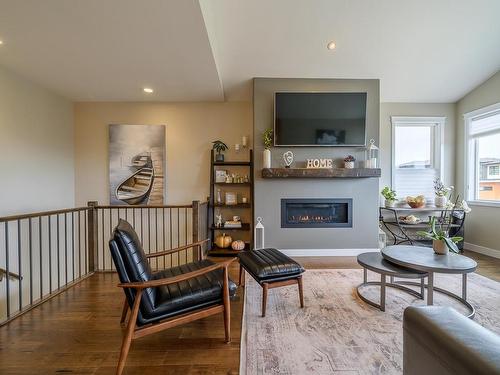 2147 Crosshill Drive, Kamloops, BC - Indoor Photo Showing Living Room With Fireplace