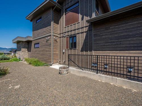 213 Rue Cheval Noir, Kamloops, BC - Outdoor