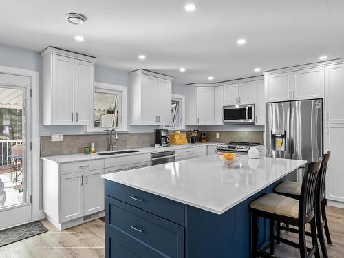 791 Morven Drive, Kamloops, BC - Indoor Photo Showing Kitchen With Upgraded Kitchen