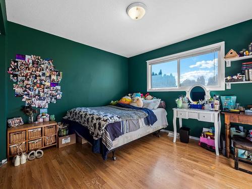 791 Morven Drive, Kamloops, BC - Indoor Photo Showing Bedroom