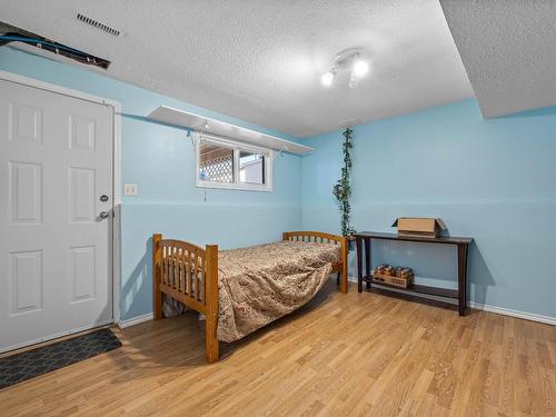 791 Morven Drive, Kamloops, BC - Indoor Photo Showing Bedroom