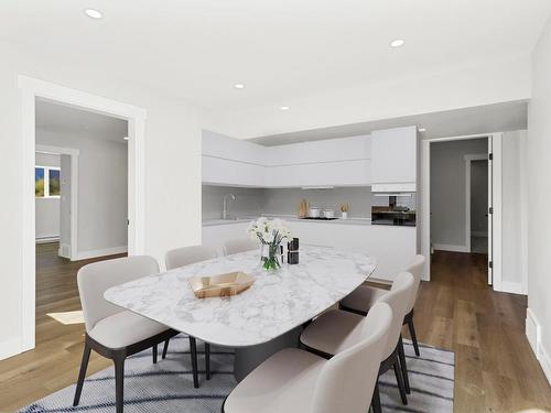 803 Woodrush Crt, Kamloops, BC - Indoor Photo Showing Dining Room