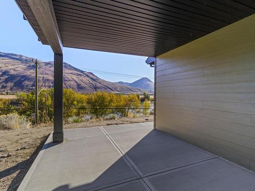 803 Woodrush Crt, Kamloops, BC - Outdoor With Exterior