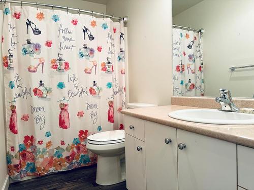 20-1901 Maxwell Ave, Merritt, BC - Indoor Photo Showing Bathroom