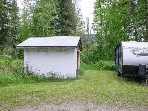 32E Old N Thompson Highway E, Clearwater, BC 