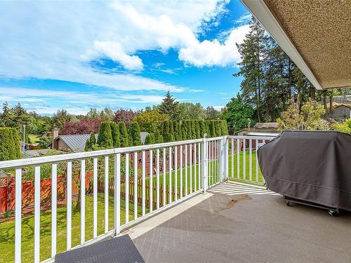 104 Burnett Rd, View Royal, BC 