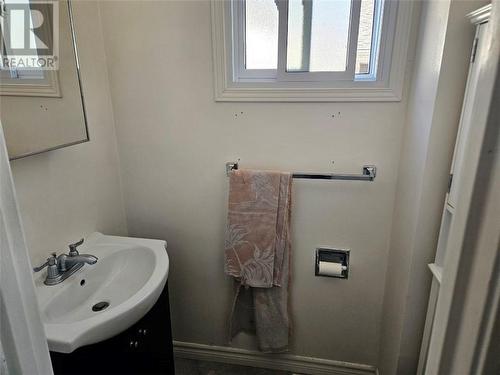 1848 Huntington Drive, Sudbury, ON - Indoor Photo Showing Bathroom