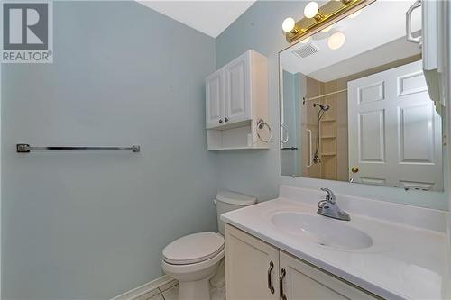 11 Lally Lane, Perth, ON - Indoor Photo Showing Bathroom