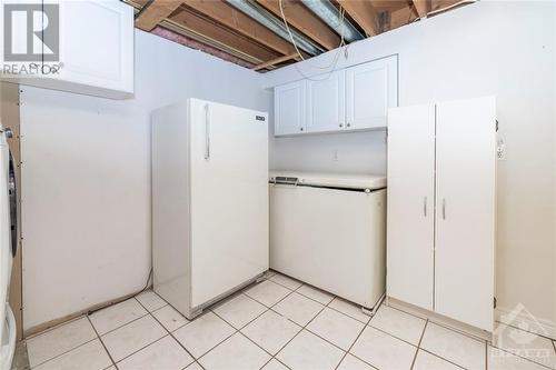 26 Spring Garden Avenue, Ottawa, ON - Indoor Photo Showing Laundry Room