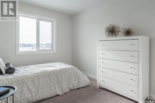 5504 Nicholson Avenue E, Regina, SK - Indoor Photo Showing Bedroom