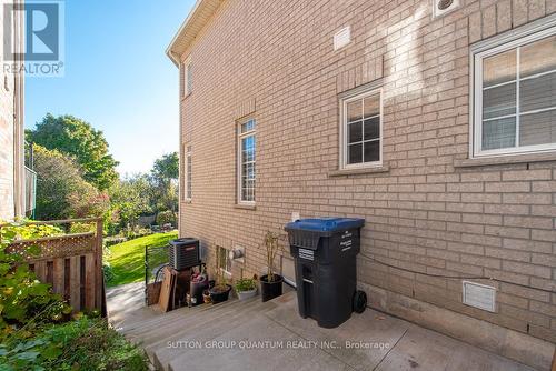 828 Craig Carrier Court, Mississauga, ON 