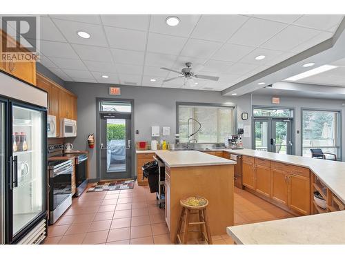 2365 Stillingfleet Road Unit# 207, Kelowna, BC - Indoor Photo Showing Kitchen