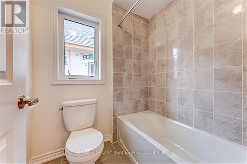 1530 Harker Street, Innisfil, ON - Indoor Photo Showing Bathroom