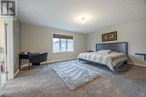 47 - 3560 Singleton Avenue, London, ON - Indoor Photo Showing Bedroom