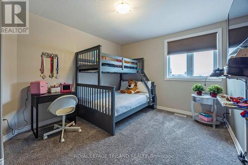 47 - 3560 Singleton Avenue, London, ON - Indoor Photo Showing Bedroom