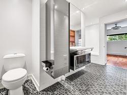 Ensuite bathroom - 