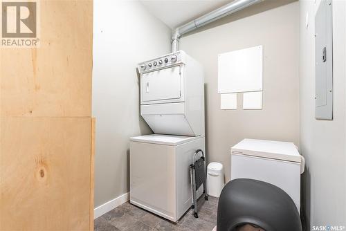 203 710 Hart Road, Saskatoon, SK - Indoor Photo Showing Laundry Room