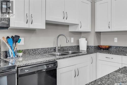 203 710 Hart Road, Saskatoon, SK - Indoor Photo Showing Kitchen With Double Sink