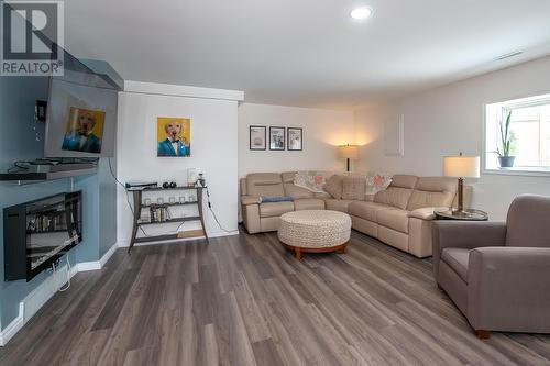 2440 Old Okanagan Highway Unit# 424, West Kelowna, BC - Indoor Photo Showing Living Room With Fireplace