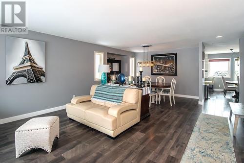 2440 Old Okanagan Highway Unit# 424, West Kelowna, BC - Indoor Photo Showing Living Room