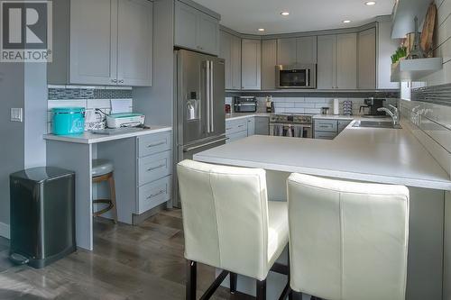 2440 Old Okanagan Highway Unit# 424, West Kelowna, BC - Indoor Photo Showing Kitchen