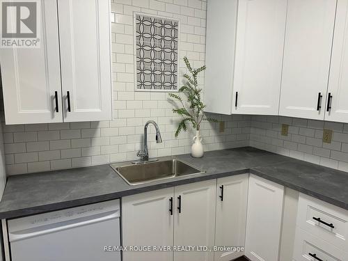 44 - 1133 Ritson Road N, Oshawa (Centennial), ON - Indoor Photo Showing Kitchen