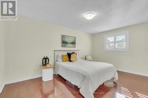 28 Copperfield Drive, Cambridge, ON - Indoor Photo Showing Bedroom