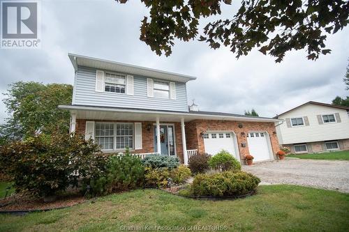 961 Daleview Crescent, Dresden, ON - Outdoor With Deck Patio Veranda With Facade