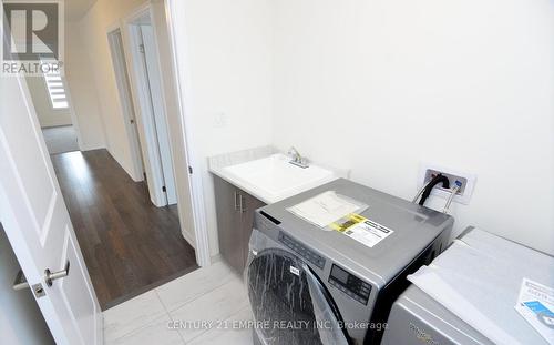 20 Simona Avenue, Wasaga Beach, ON - Indoor Photo Showing Laundry Room