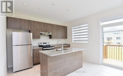 20 Simona Avenue, Wasaga Beach, ON - Indoor Photo Showing Kitchen With Double Sink